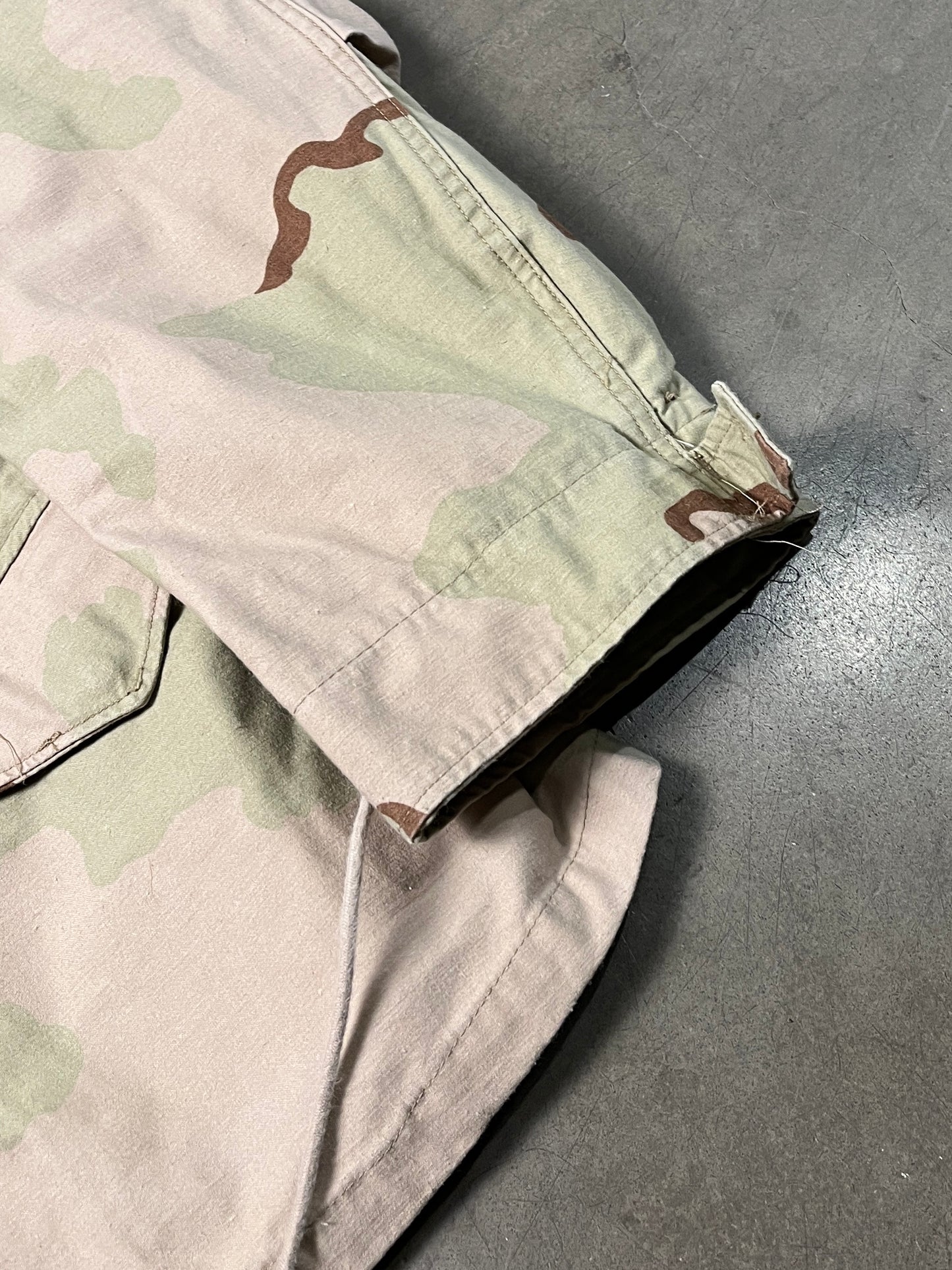 US Army 3-Color Desert M-65 Field Jacket (XL)