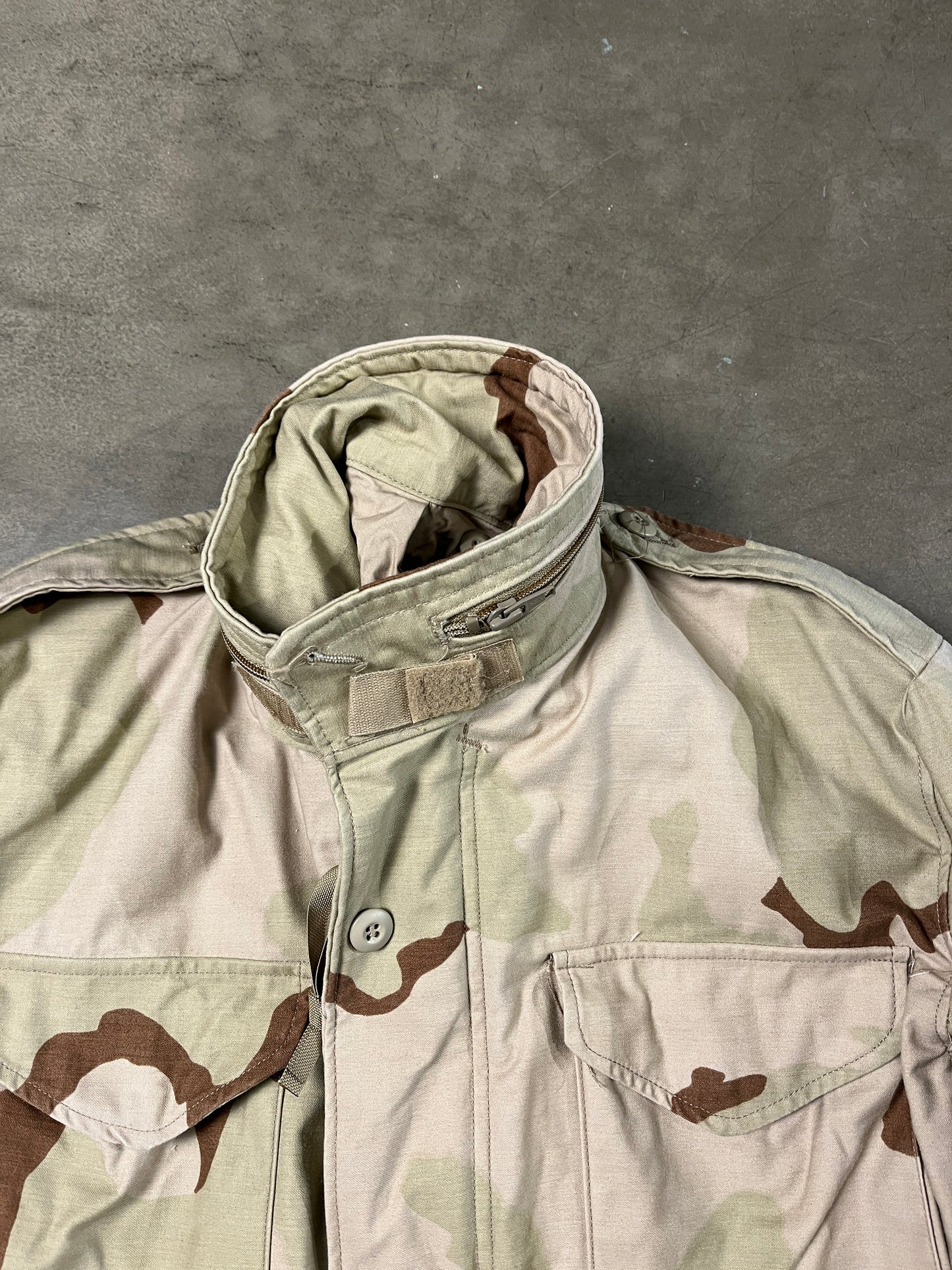 US Army 3-Color Desert M-65 Field Jacket (M)