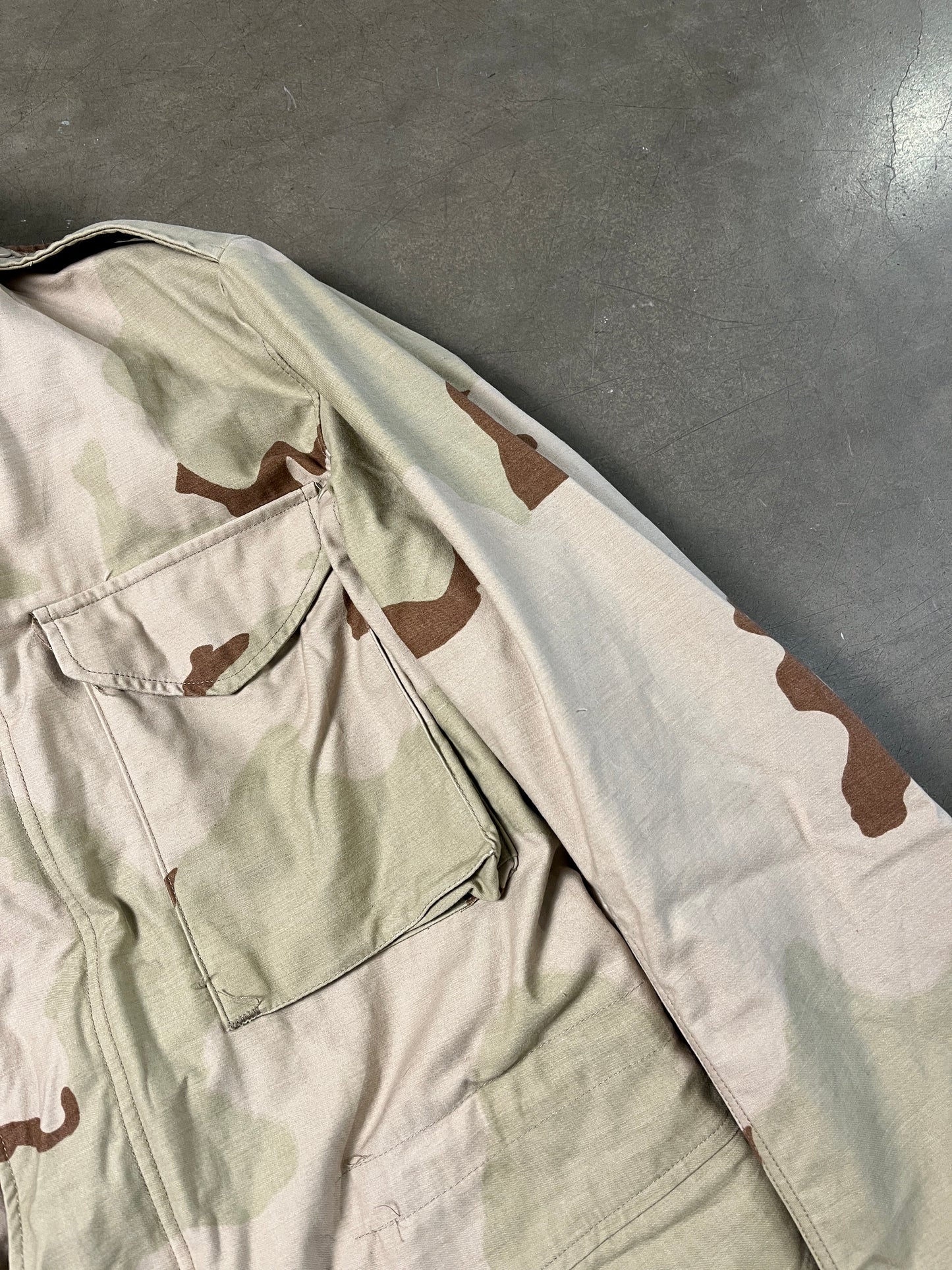 US Army 3-Color Desert M-65 Field Jacket (M)