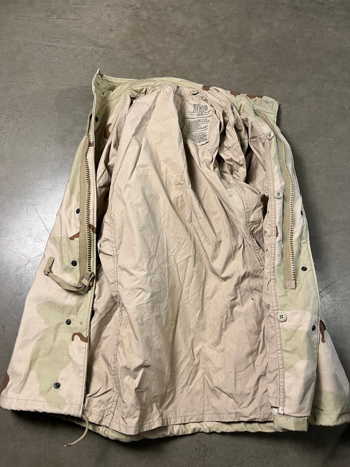 US Army 3-Color Desert M-65 Field Jacket (M)