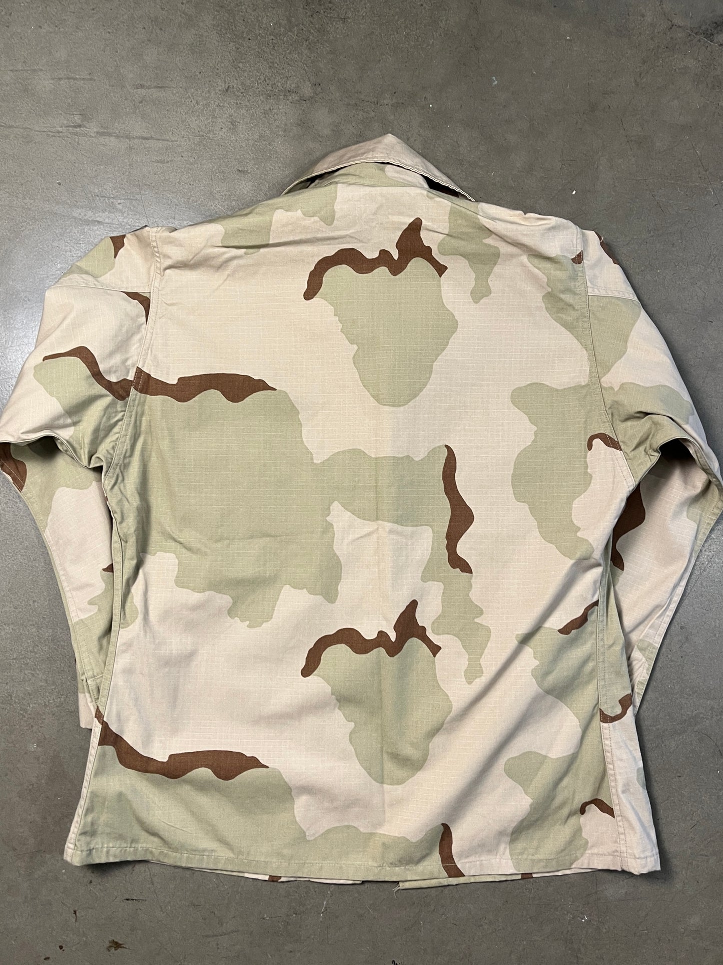 US 3-Color Desert Camo Jacket (L)