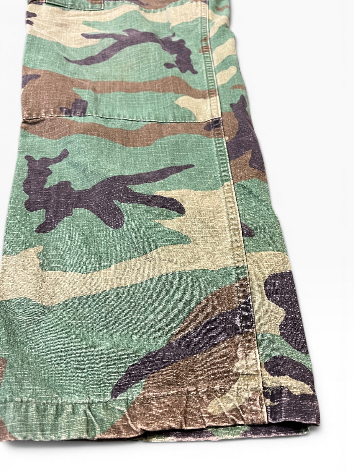US Army Woodland Cargo Pants (Medium Regular)
